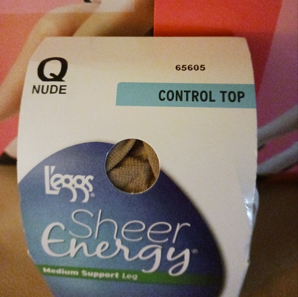 3 pair nylons Queen/Large size 2 Black/ I nude sheer toe.Control top *size chart - Picture 2 of 4